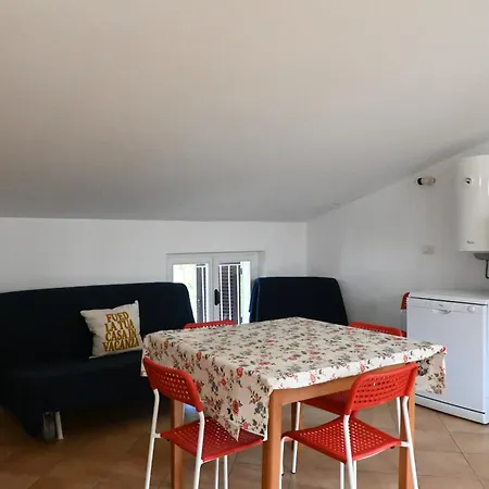 M437 - Marcelli, Bilocale Con Aria Condizionata *